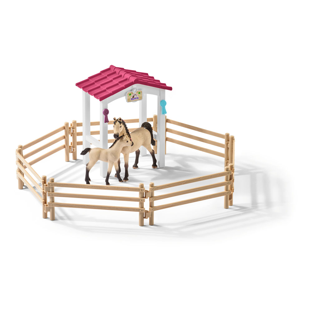 SCHLEICH Horse Club Horse Stall with Arab Horses and Groom Toy Playset